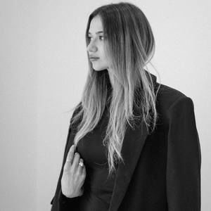 Meet your Posher, Empowered